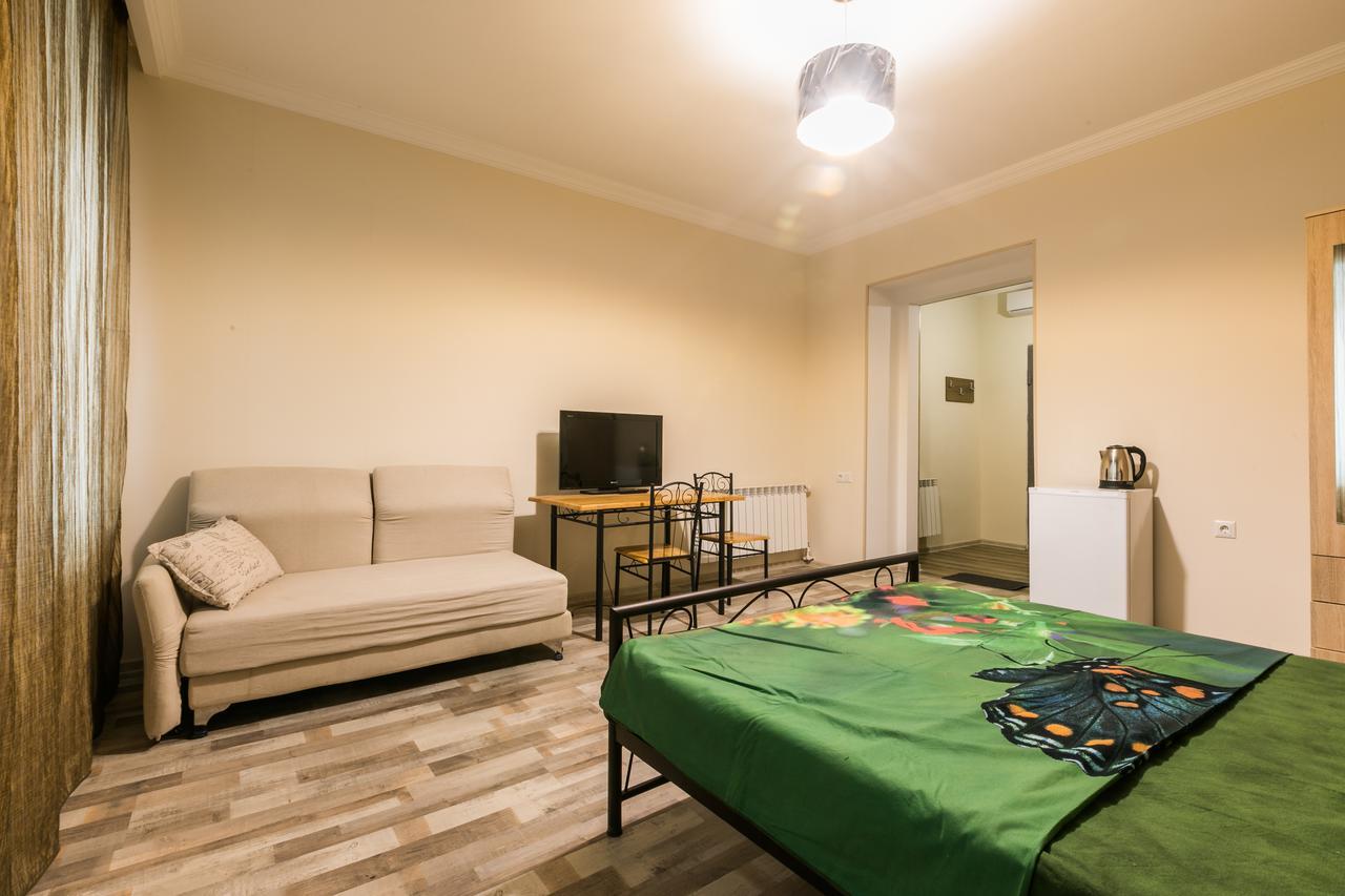 New Life Apartments ティビリシ エクステリア 写真