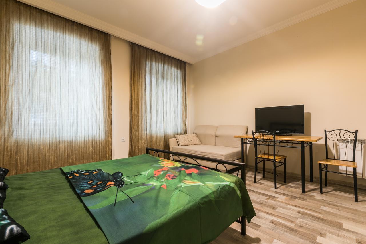 New Life Apartments ティビリシ エクステリア 写真