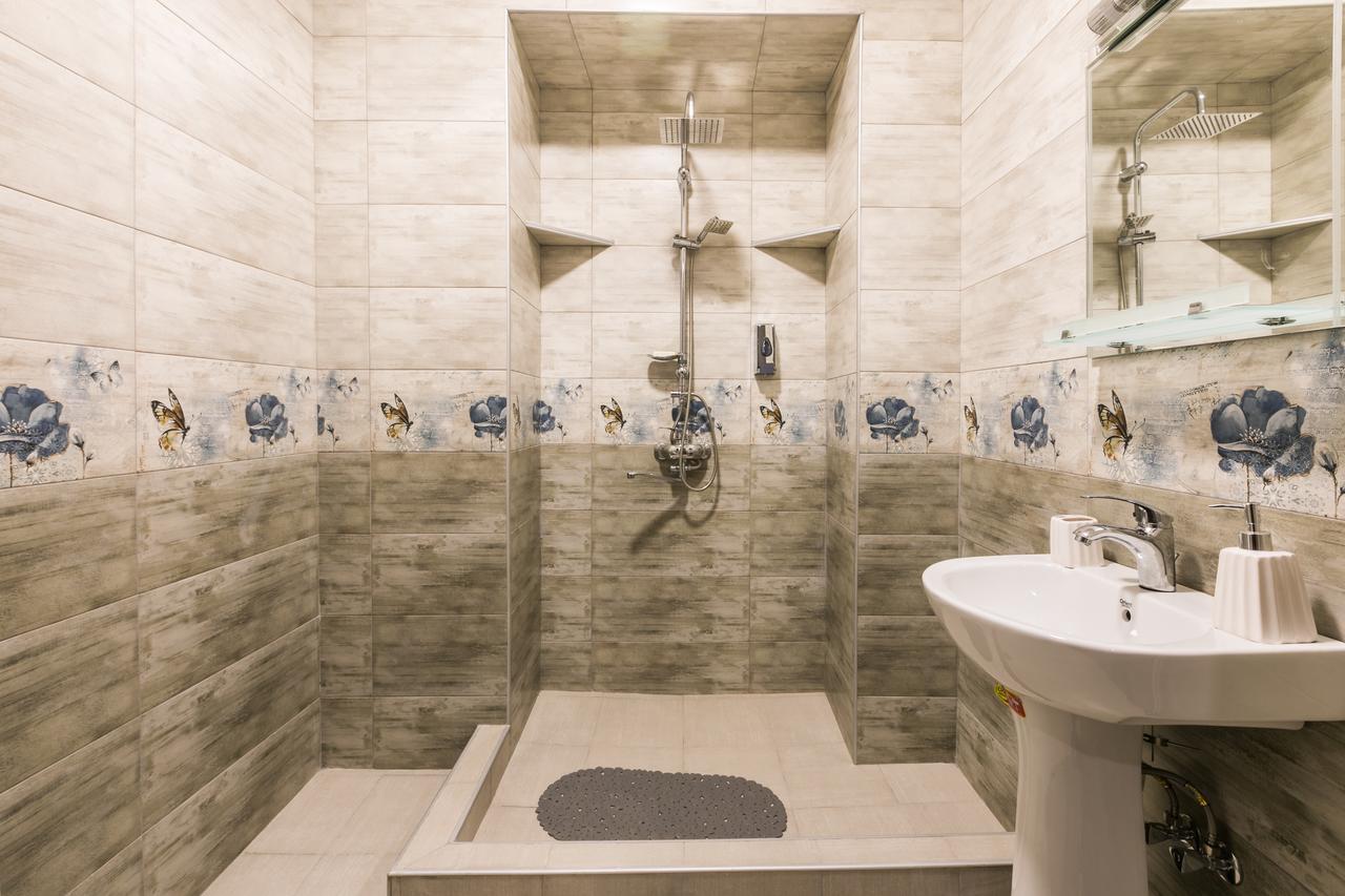 New Life Apartments ティビリシ エクステリア 写真