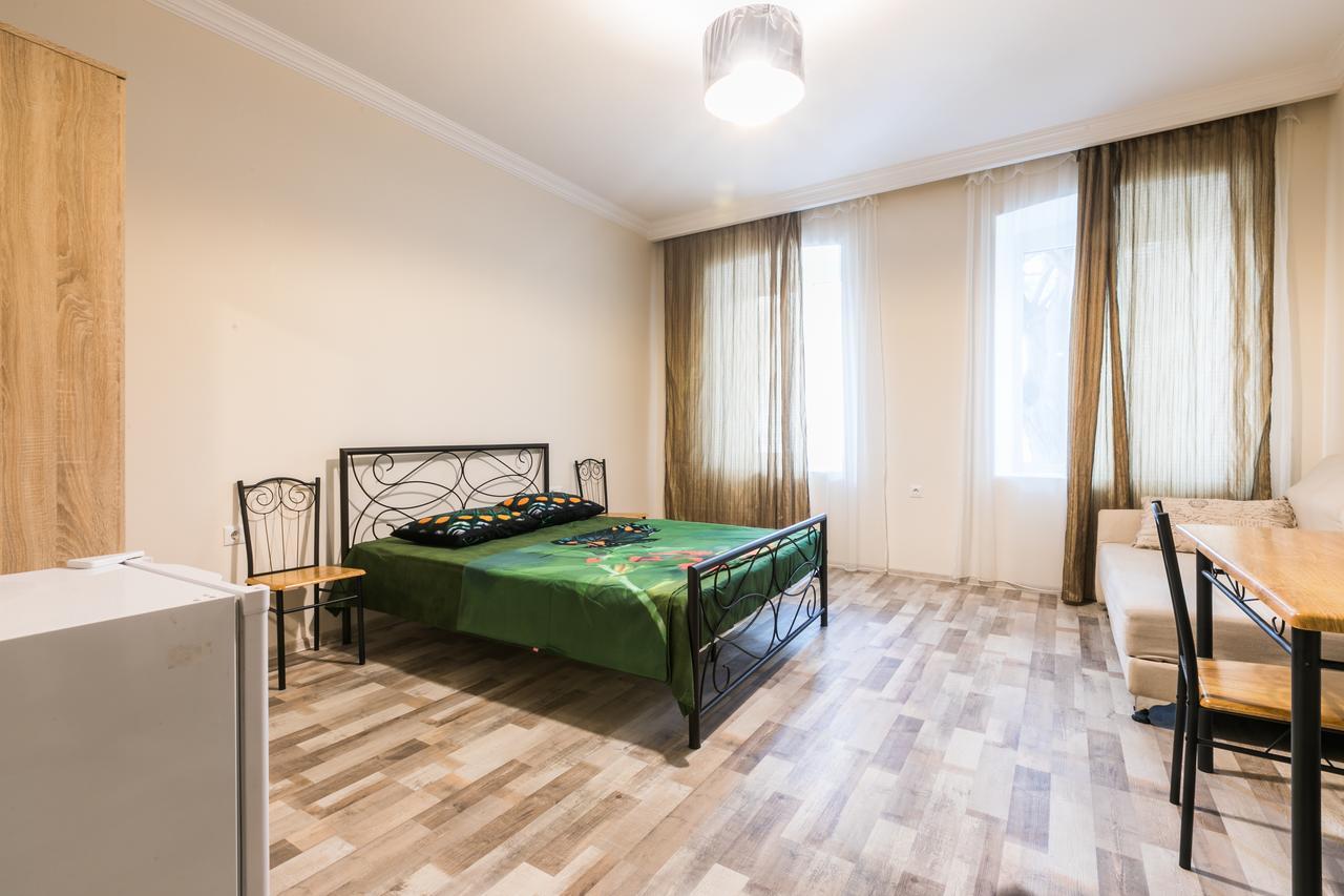 New Life Apartments ティビリシ エクステリア 写真